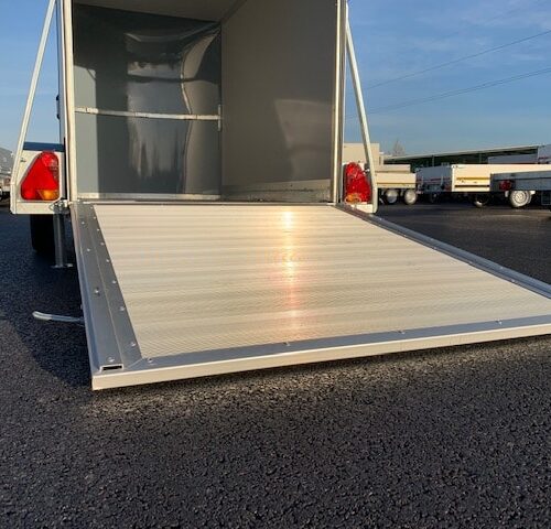 fourgon_lider_42920-1 FOURGON LIDER 42930 – 230 x 135 x 157 cm – 750 kg Freiné