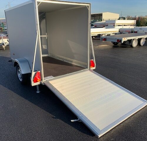fourgon_lider_42920-6 FOURGON LIDER 42930 – 230 x 135 x 157 cm – 750 kg Freiné