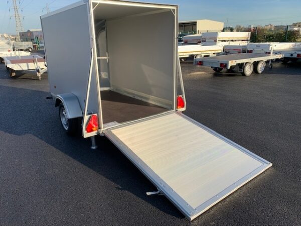 fourgon_lider_42920-6 FOURGON LIDER 42930 – 230 x 135 x 157 cm – 750 kg Freiné